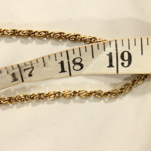 TJW by Mervyn's Genuine Leather Vintage Gold Chain Purse - Picture 11 of 13